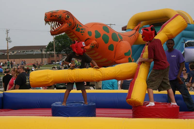 Gladiator Joust Inflatable with Pugal Sticks