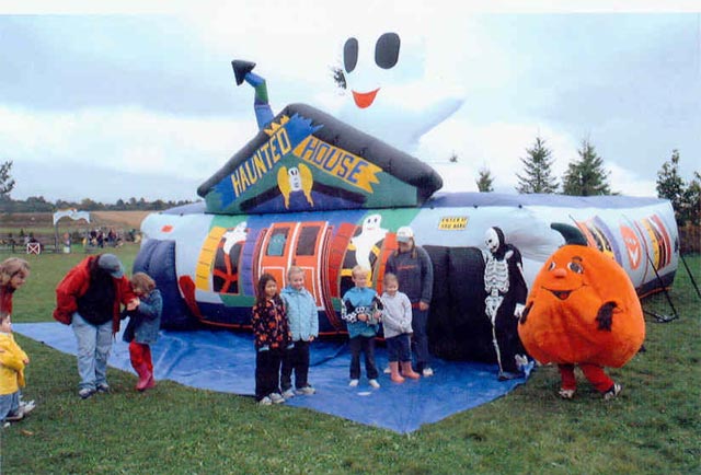 Haunted Maze Inflatable – Great for Halloween